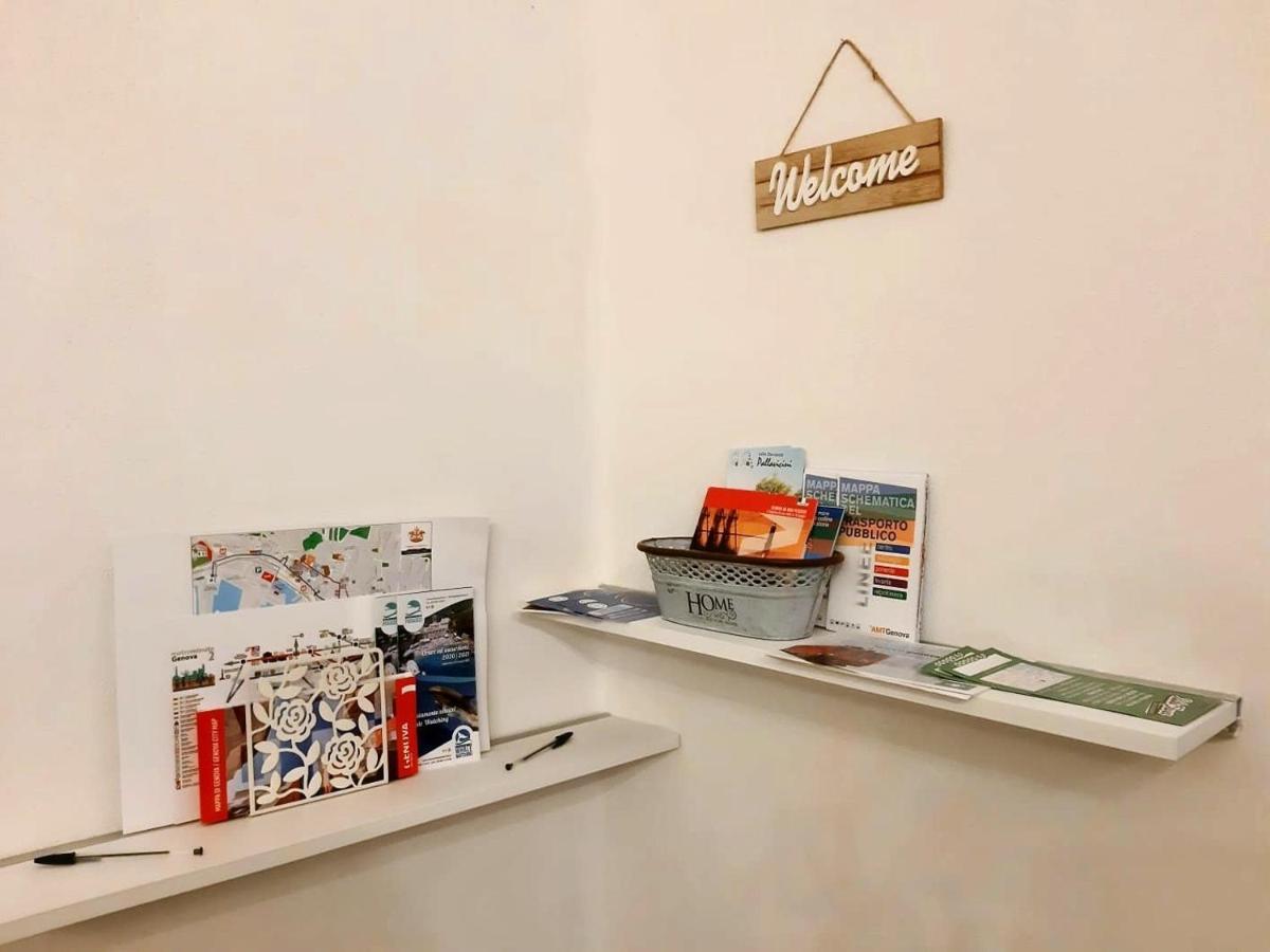 A Due Passi Da Bed & Breakfast Genoa Bagian luar foto